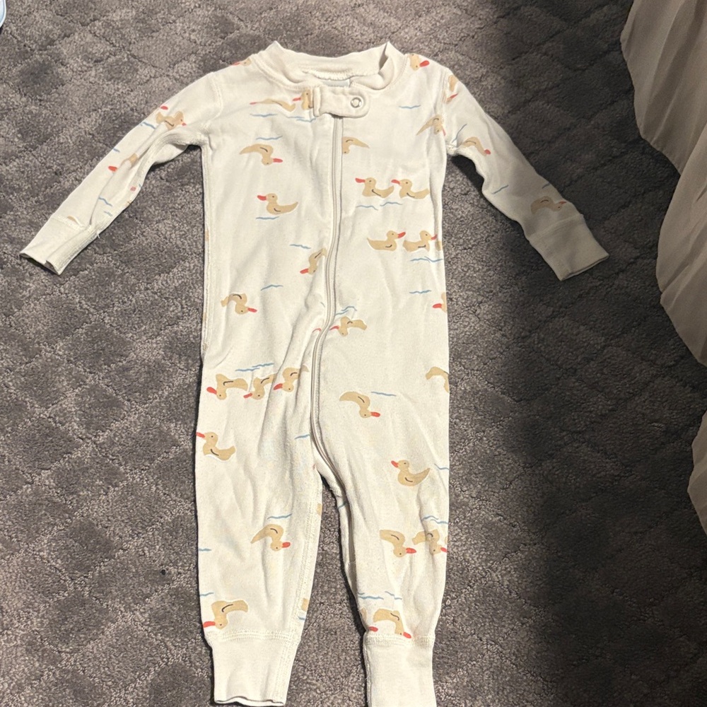 Hanna Andersson Cream Duck Print Kids Footie